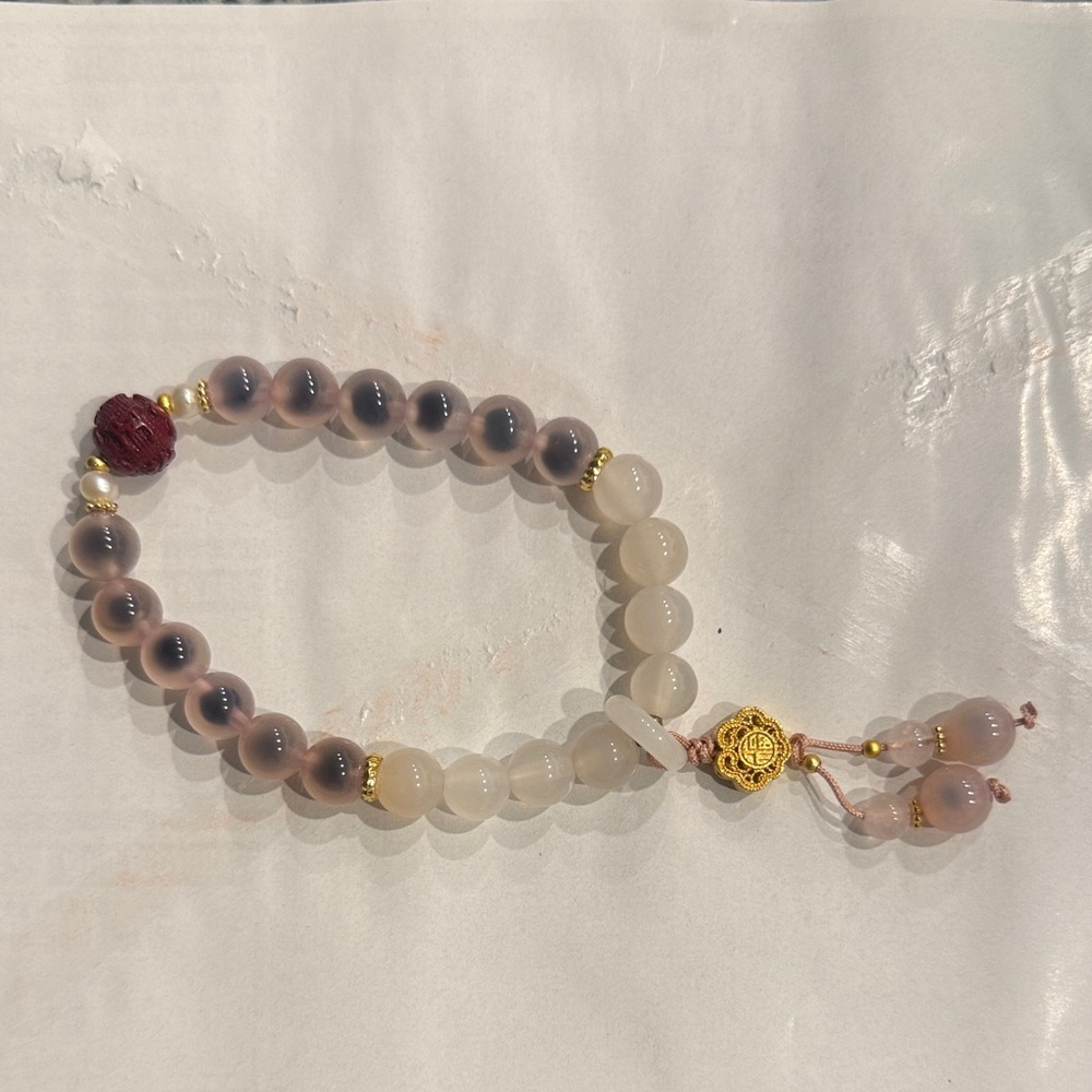 Chic Beaded Bracelet with Gold Details